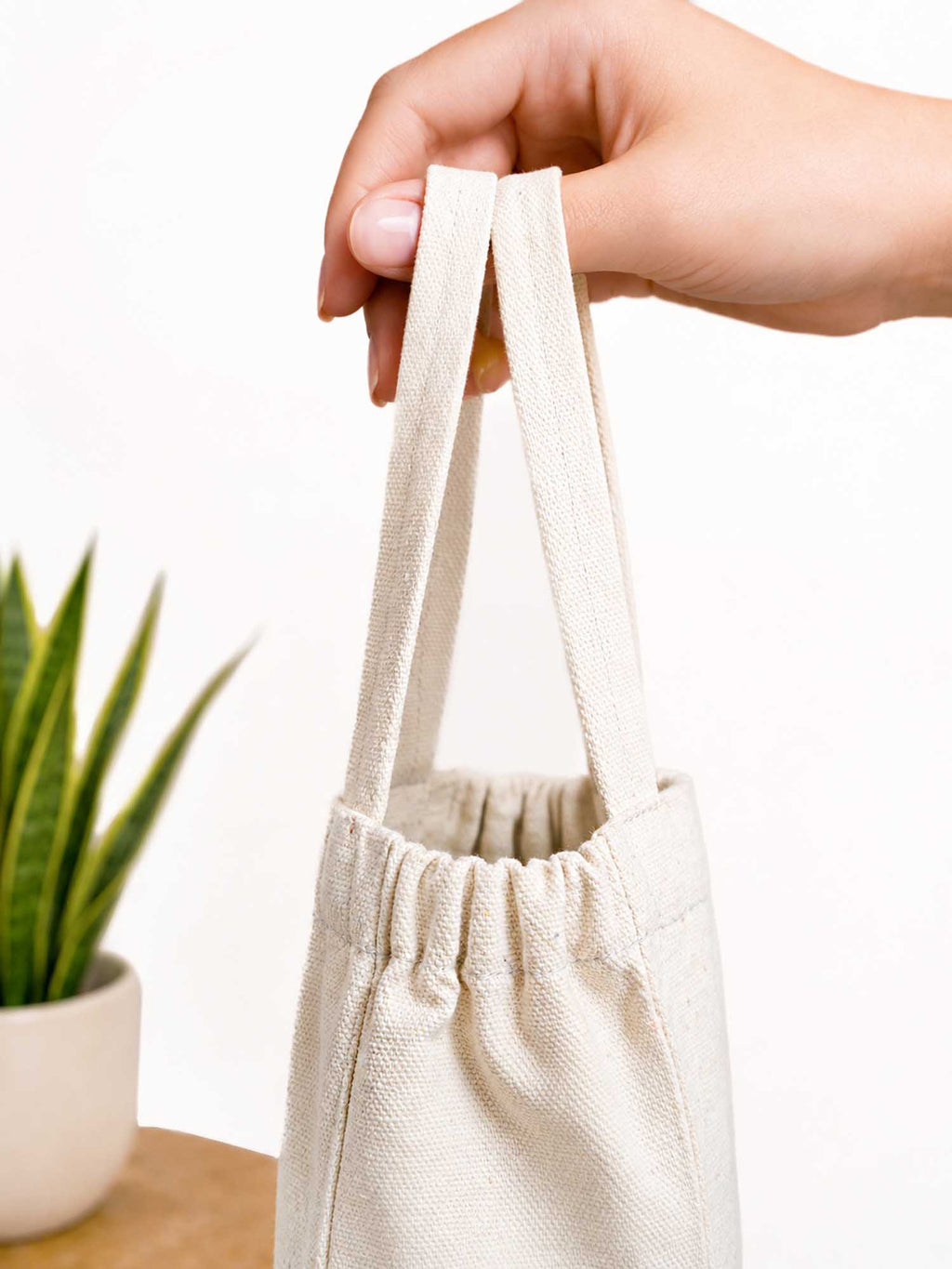 Off White Clasic Water Bottle Holder